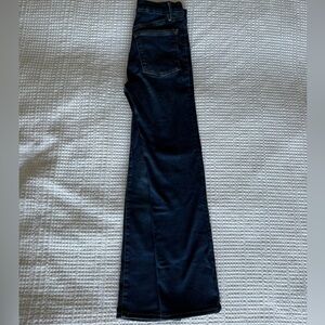 Good American power stretch pull on straight leg denim